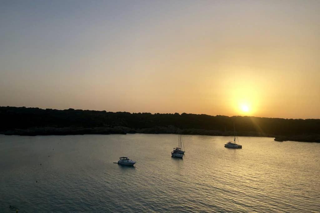 Miravent Terraza Y Jardin Frente Al Mar Menorca Lägenhet Fornells  Exteriör bild