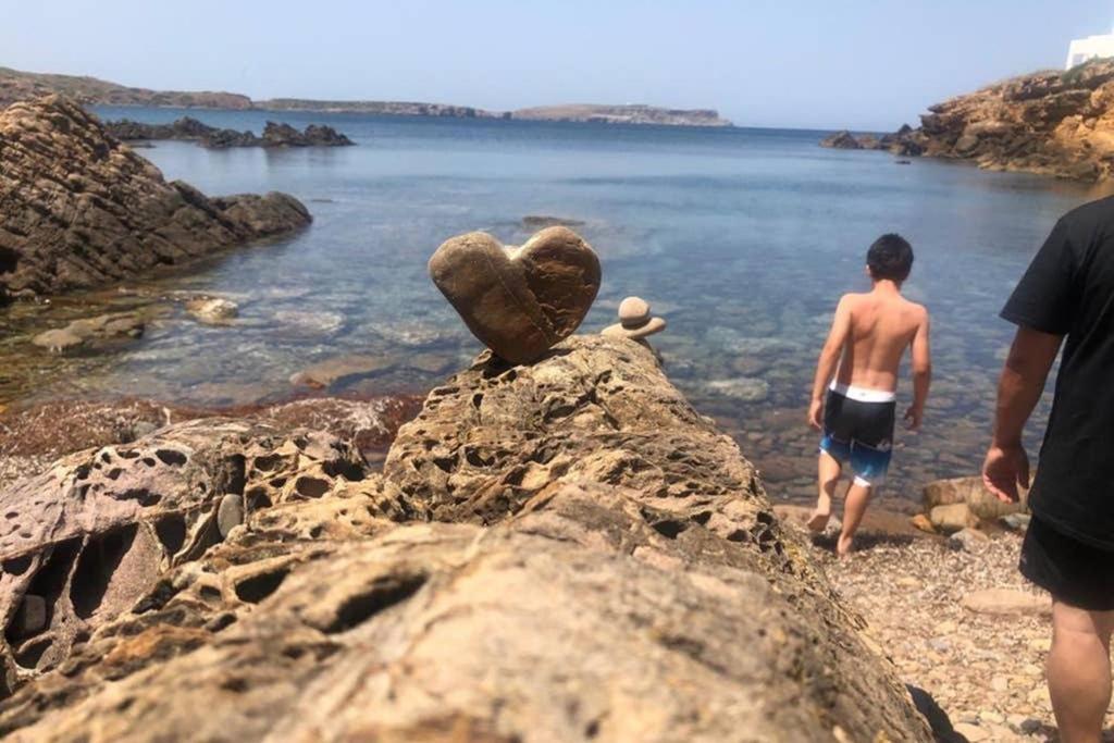 Miravent Terraza Y Jardin Frente Al Mar Menorca Lägenhet Fornells  Exteriör bild